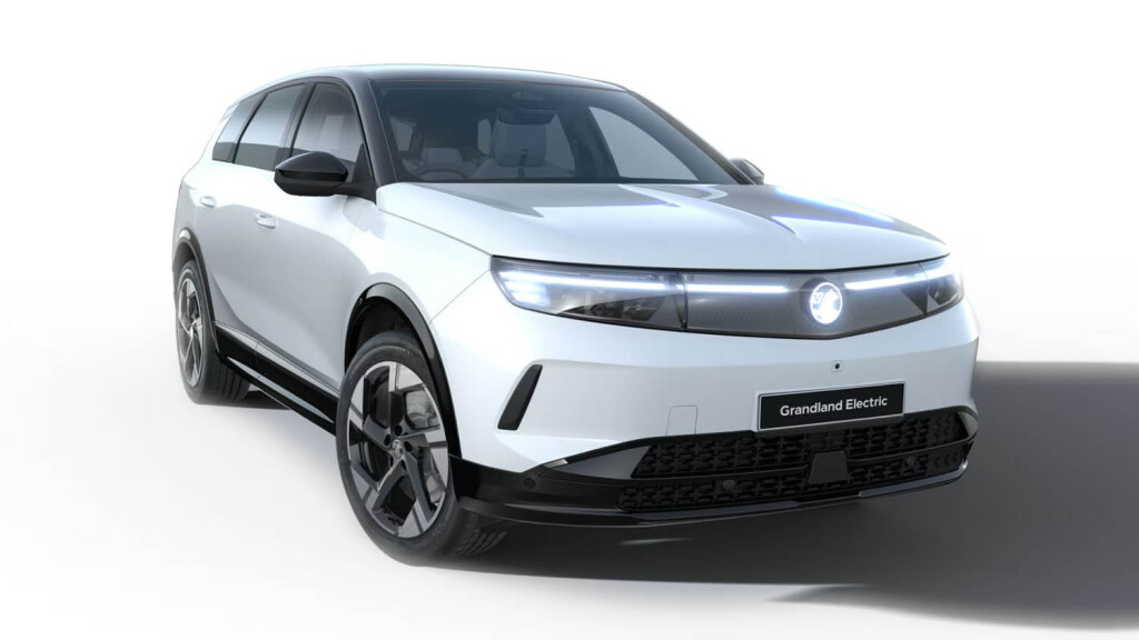 Vauxhall Grandland 239kW AWD Ultimate 73kWh 5dr Auto [Fixed Roof] Electric Hatchback